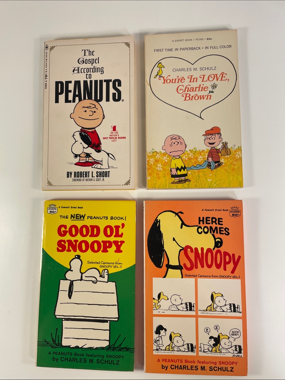 Peanuts Vintage Book Lot of 4 - White, Yellow, Orange, Green, Black